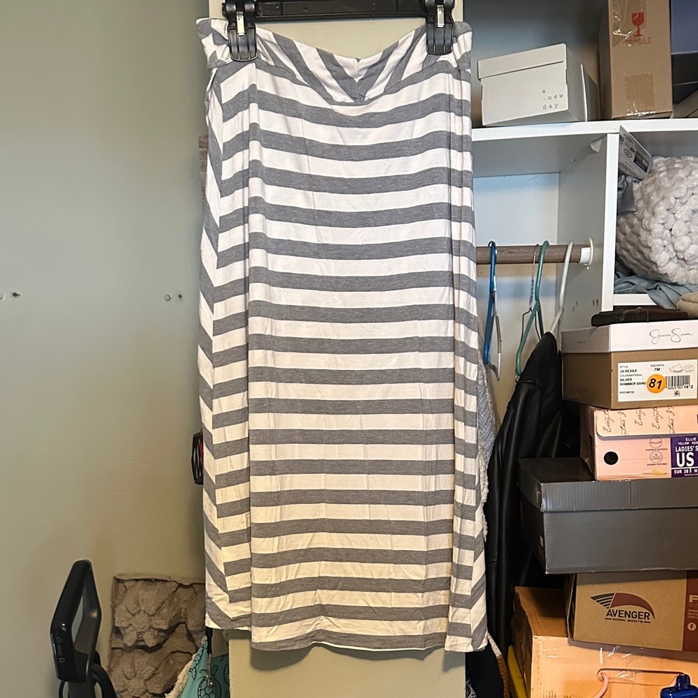 Athleta Striped Maxi Skirt in Gray and Cream
